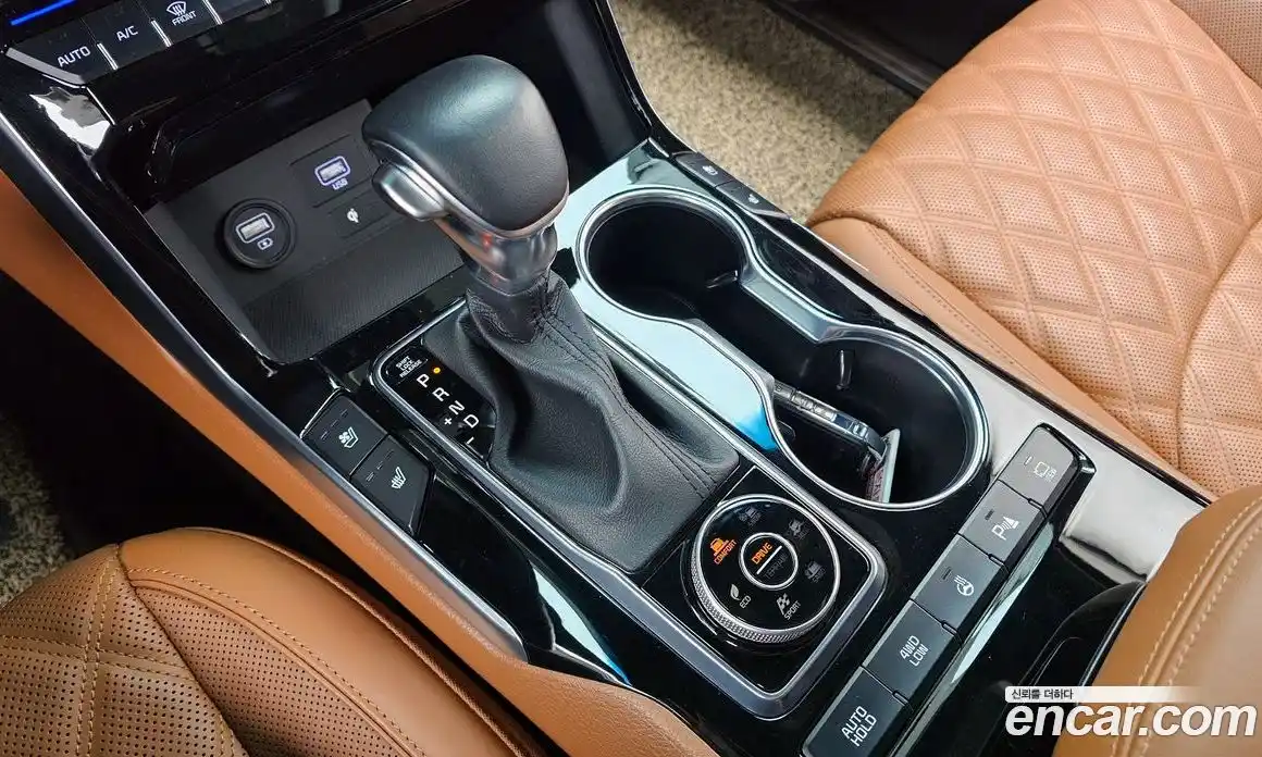 Kia Mohave 2024 3.0 Автомат в Москве № 120231, фото 18