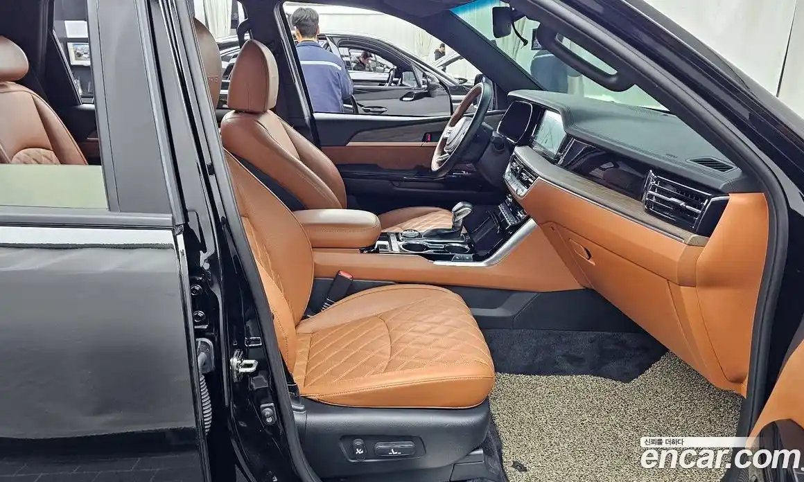 Kia Mohave 2024 3.0 Автомат в Москве № 120231, фото 3