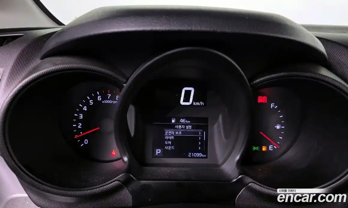 Kia Ray 2022 1.0 Автомат в Москве № 120328, фото 14