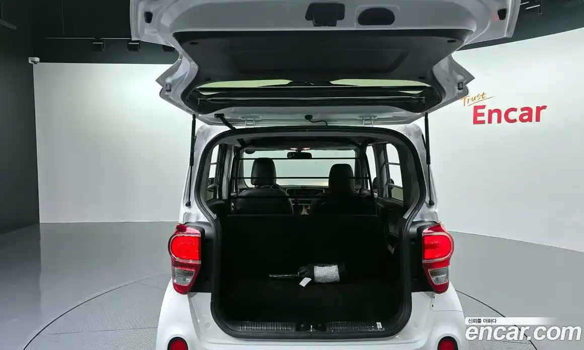 Kia Ray 2022 1.0 Автомат в Москве № 120328, фото 16