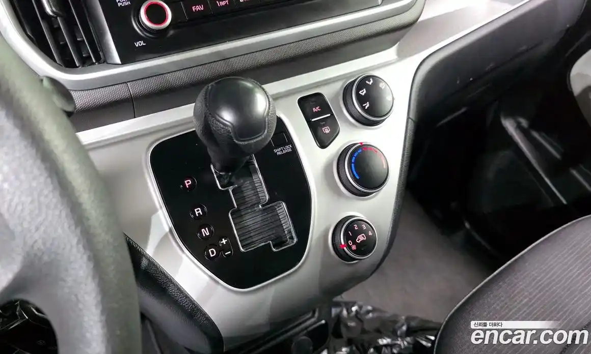 Kia Ray 2022 1.0 Автомат в Москве № 120328, фото 17