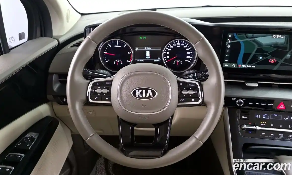 Kia Canival 2021 2.2 Автомат в Москве № 120390, фото 3
