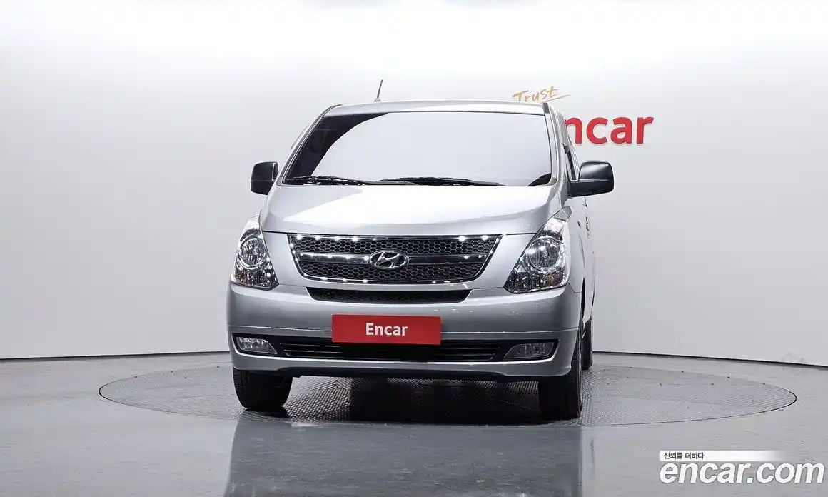 Hyundai Starex 2015 2.5 Механическая в Москве № 122391, фото 13