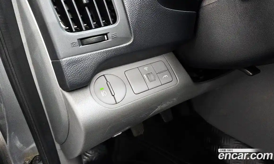 Hyundai Starex 2015 2.5 Механическая в Москве № 122391, фото 6