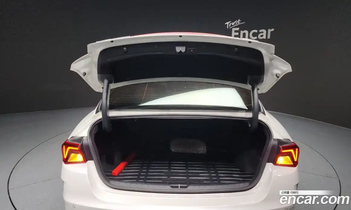 Kia K5 2022 1.6 Автомат в Москве № 124014, фото 4