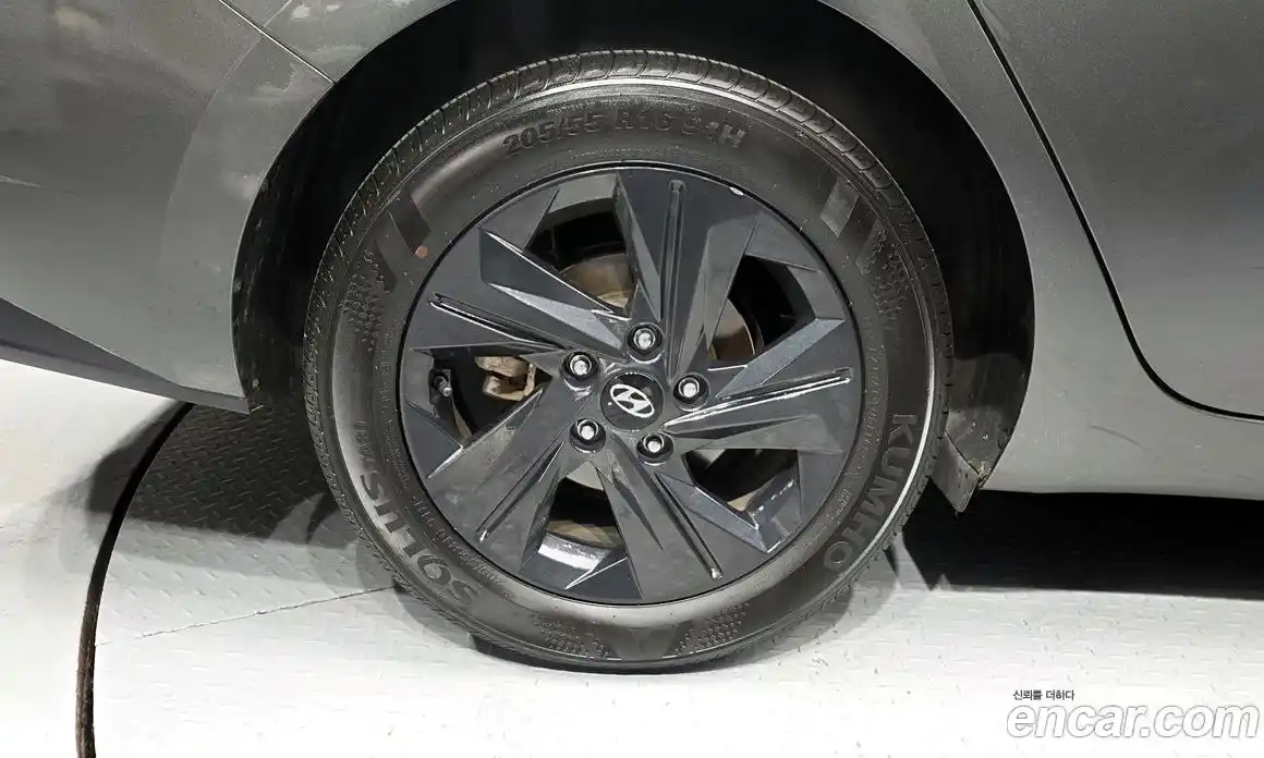 Hyundai Avante 2023 1.6 Автомат в Москве № 125452, фото 14