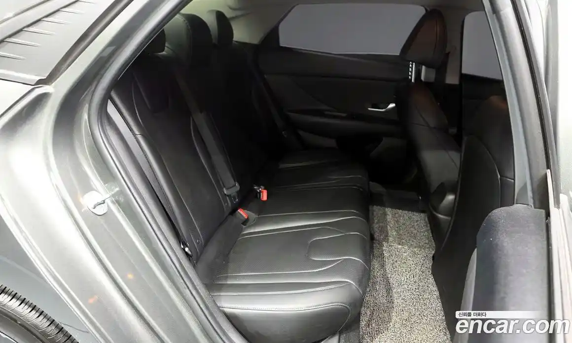 Hyundai Avante 2023 1.6 Автомат в Москве № 125452, фото 18