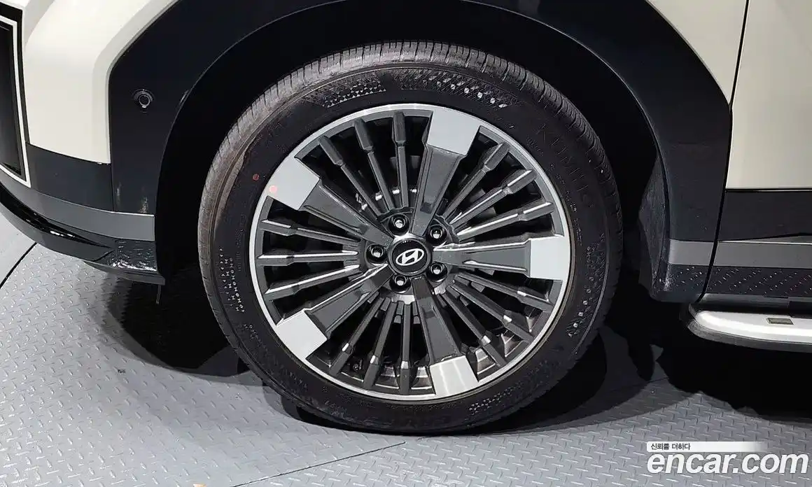 Hyundai Santa Fe 2024 1.6 Автомат в Москве № 130539, фото 15