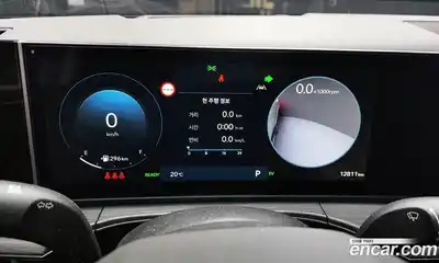 Hyundai Santa Fe 2024 1.6 Автомат в Москве № 130539, миниатюра 3