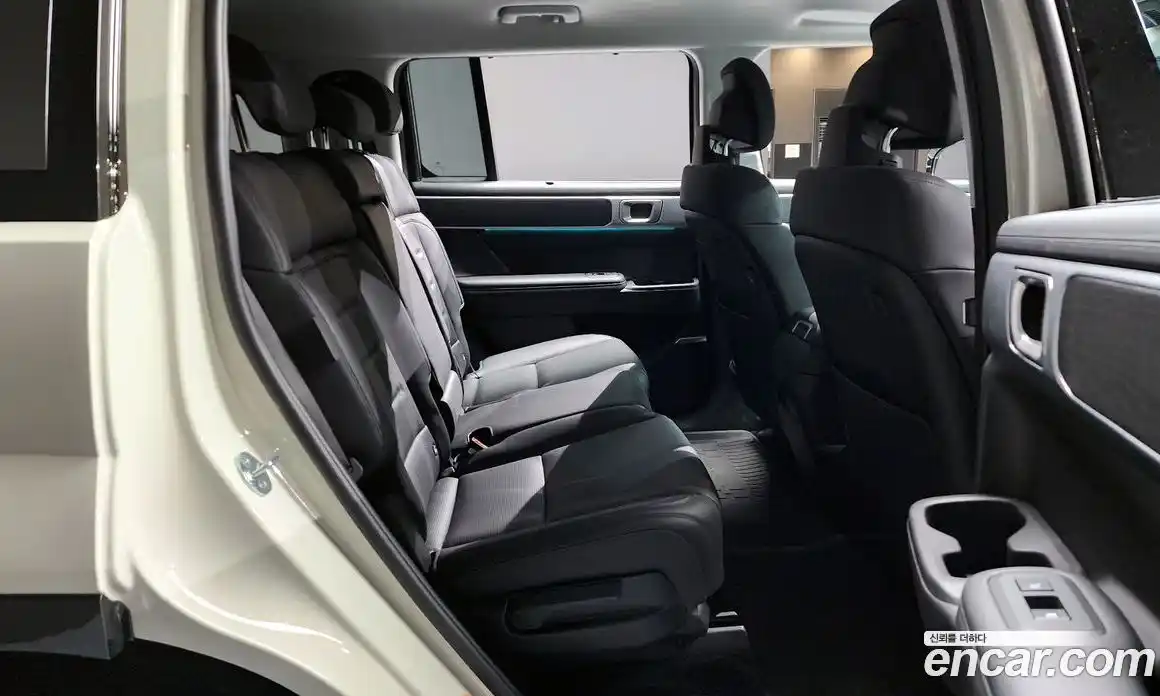 Hyundai Santa Fe 2024 1.6 Автомат в Москве № 130539, фото 5