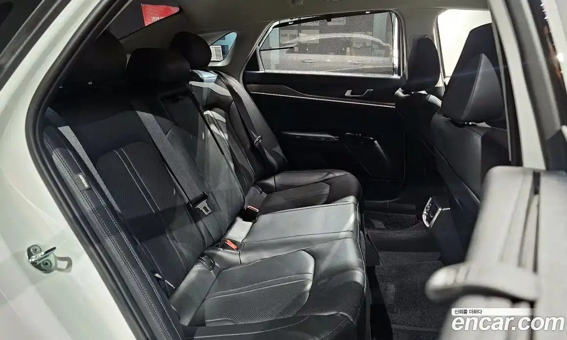 Kia K5 2023 1.6 Автомат в Москве № 132002, фото 13