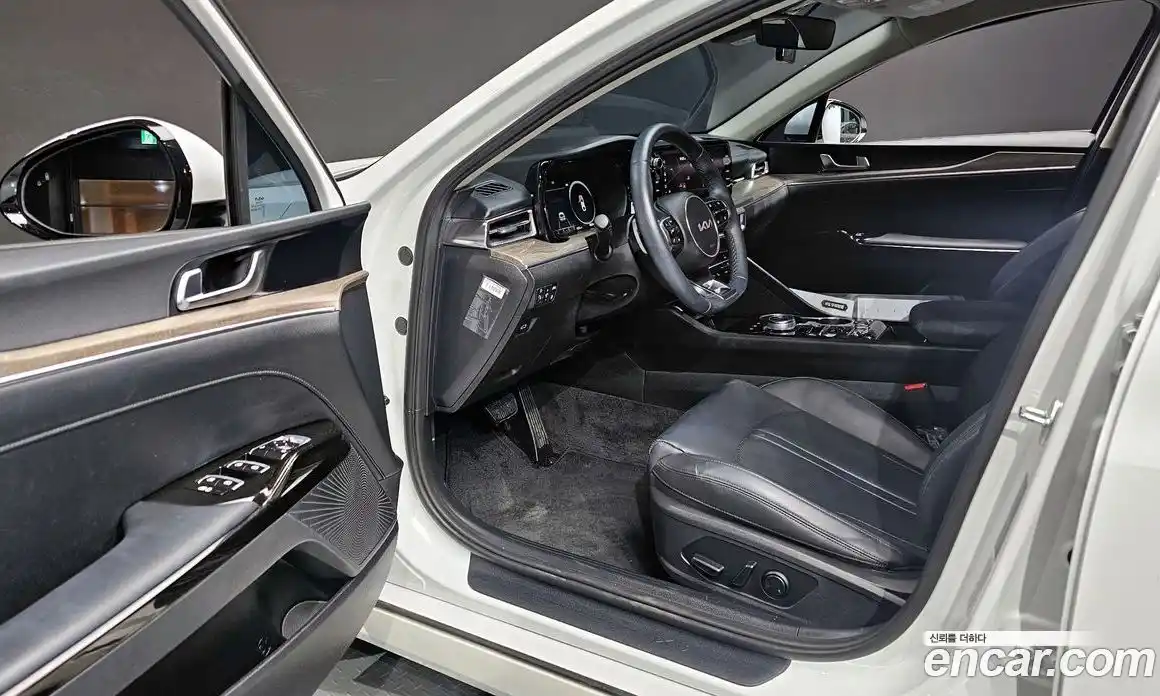 Kia K5 2023 1.6 Автомат в Москве № 132002, фото 6