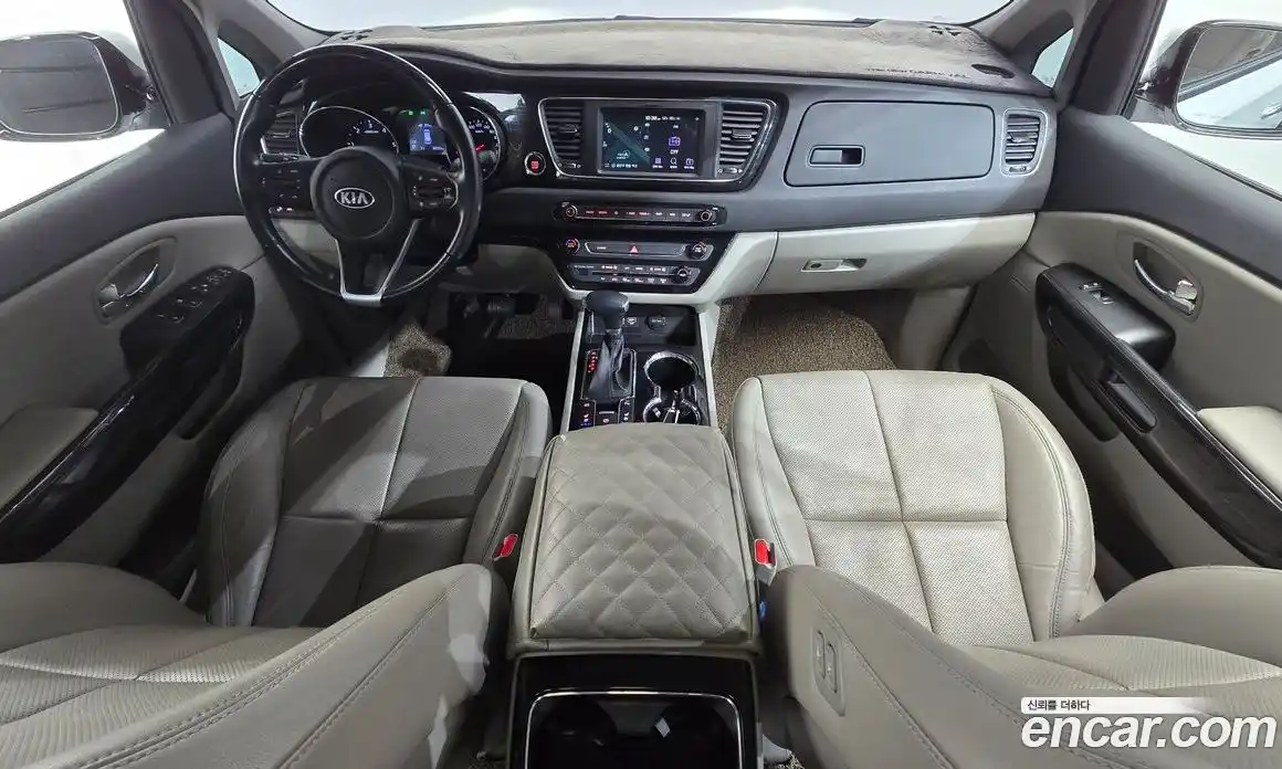 Kia Canival 2020 2.2 Автомат в Москве № 133380, фото 20