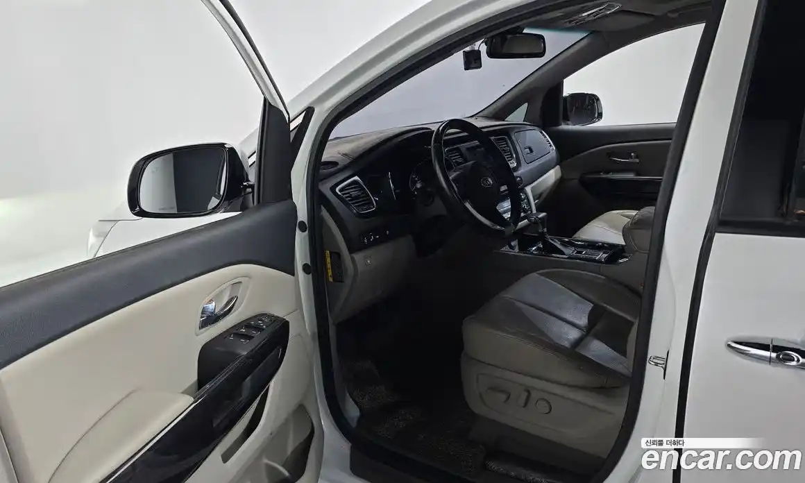 Kia Canival 2020 2.2 Автомат в Москве № 133380, фото 4