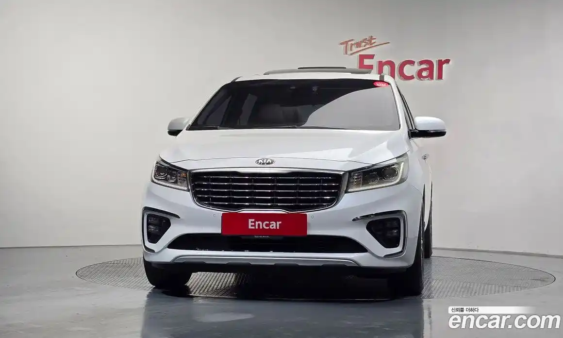 Kia Canival 2020 2.2 Автомат в Москве № 133380, фото 5