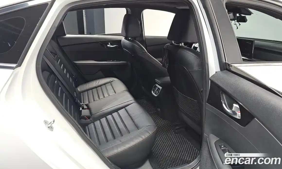 Kia K3 2022 1.6 Автомат в Москве № 134093, фото 18