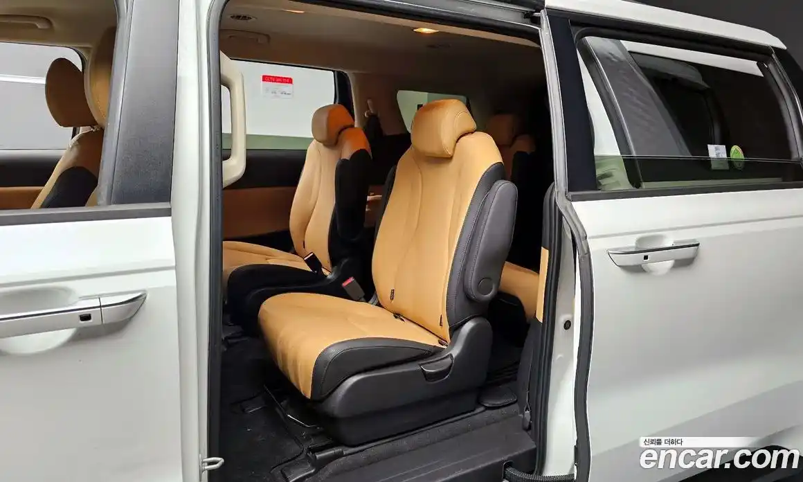 Kia Canival 2023 2.2 Автомат в Москве № 134110, фото 12