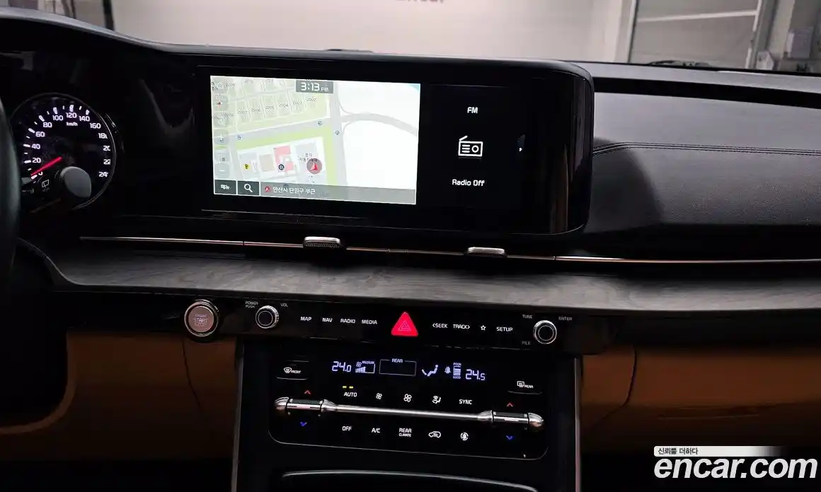 Kia Canival 2023 2.2 Автомат в Москве № 134110, фото 16