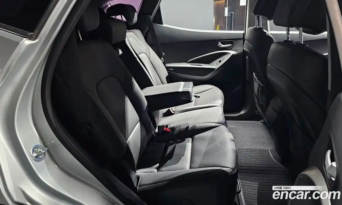 Hyundai Santa Fe 2016 2.0 Автомат в Москве № 134494, фото 14