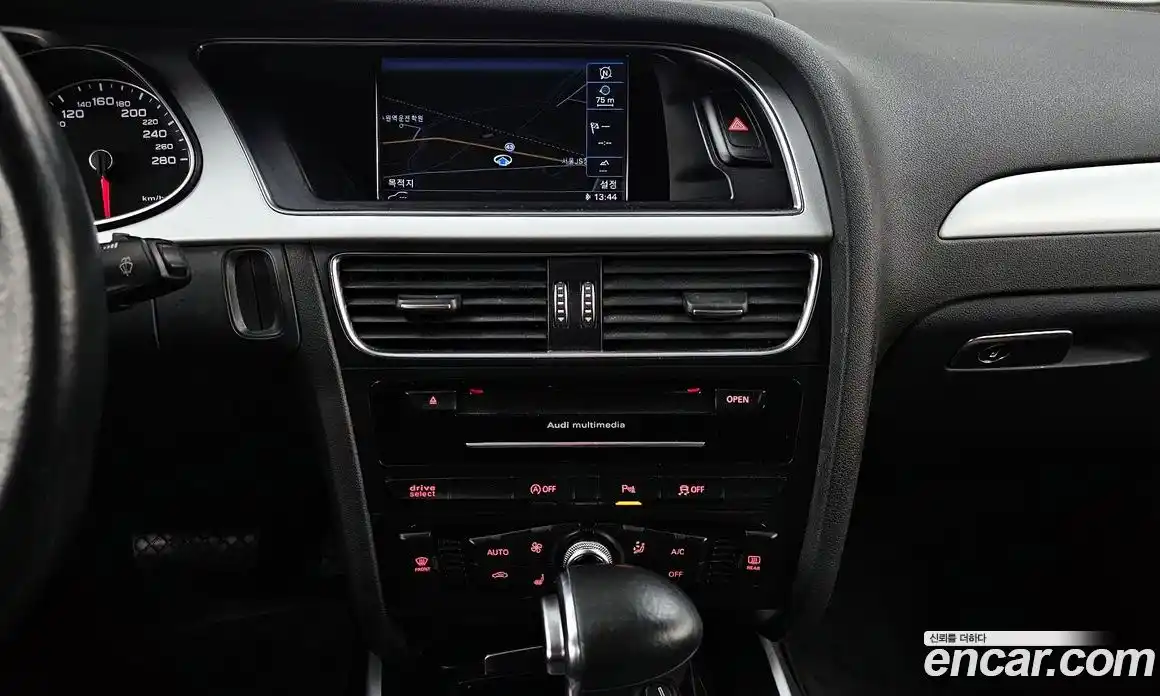 Audi A4 2015 2.0 Автомат в Москве № 134829, фото 16