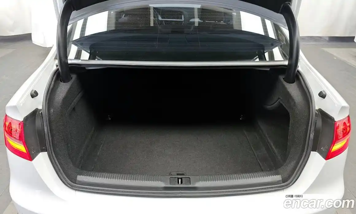 Audi A4 2015 2.0 Автомат в Москве № 134829, фото 8