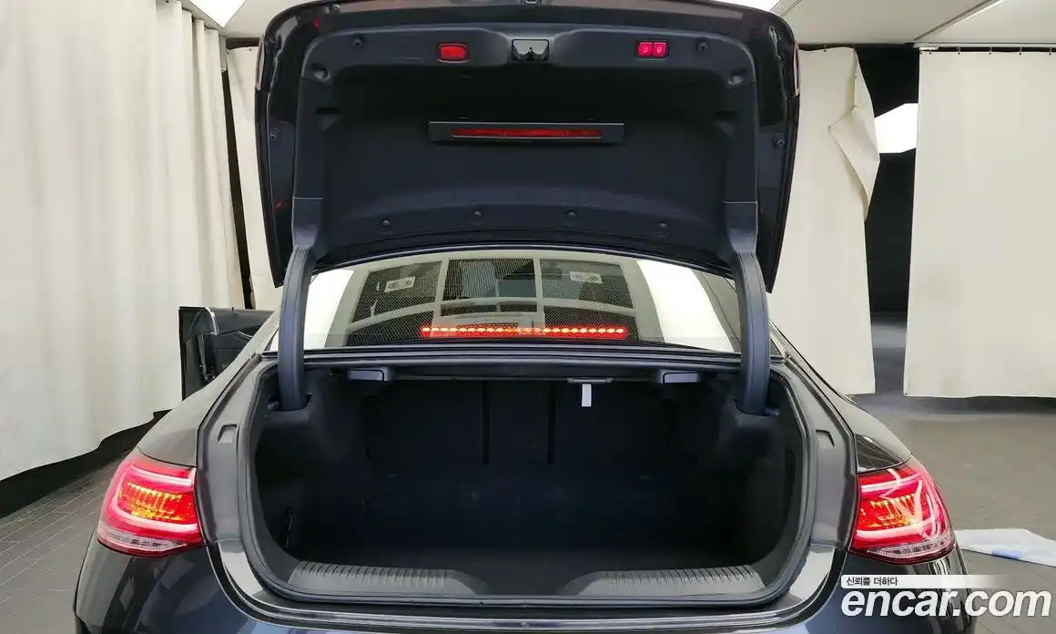 Mercedes-Benz CLS-Class 2022 2.0 Автомат в Москве № 135124, фото 3