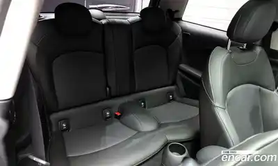 Mini Cooper 2019 2.0 Автомат в Москве № 143462, миниатюра 2