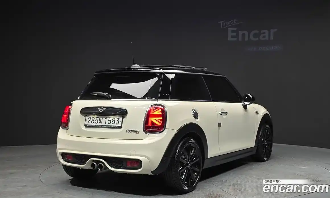 Mini Cooper 2019 2.0 Автомат в Москве № 143462, фото 5