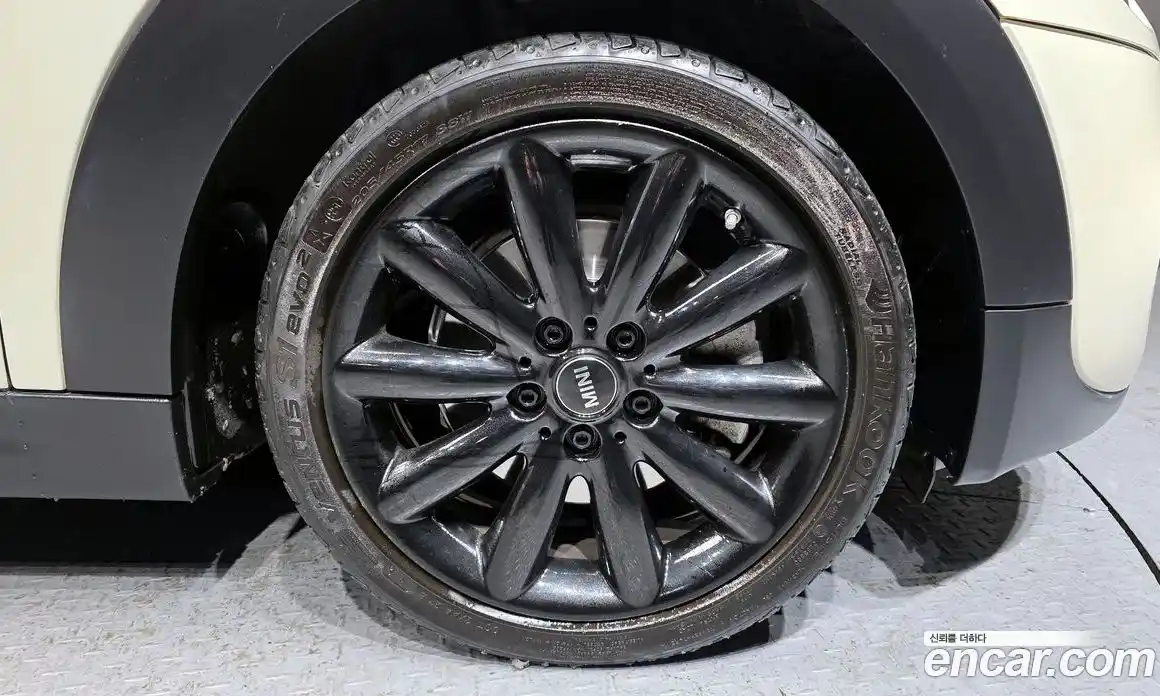 Mini Cooper 2019 2.0 Автомат в Москве № 143462, фото 7