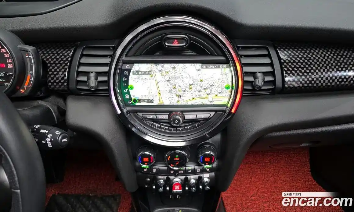 Mini Cooper 2019 2.0 Автомат в Москве № 143462, фото 8