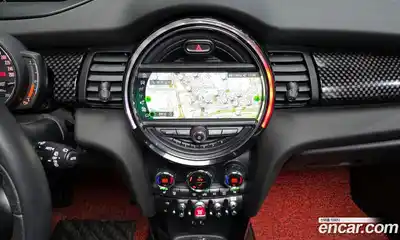 Mini Cooper 2019 2.0 Автомат в Москве № 143462, миниатюра 8