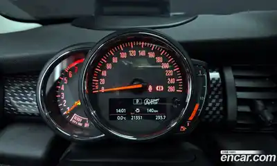 Mini Cooper 2019 2.0 Автомат в Москве № 143462, миниатюра 9