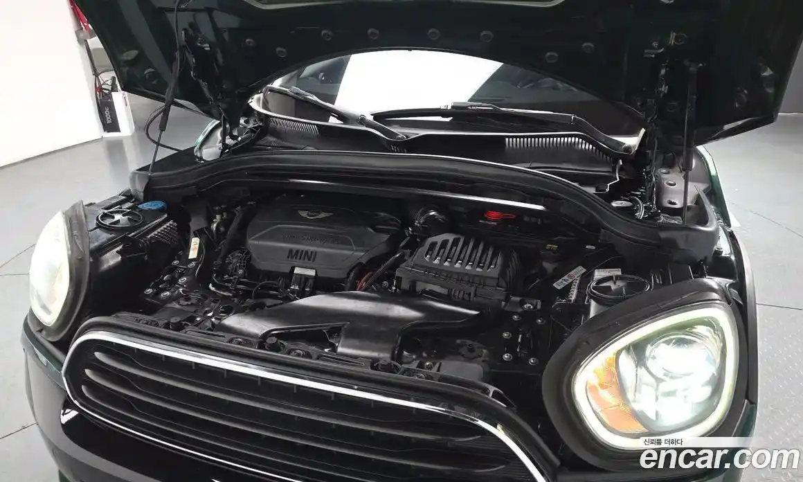 Mini Countryman 2017 2.0 Автомат в Москве № 144149, фото 13