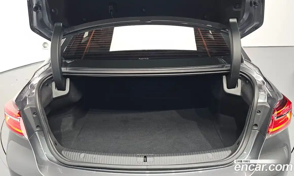 Renault SM6 2022 1.8 Автомат в Москве № 144928, фото 7