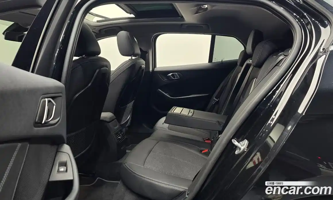 BMW 1-Series 2024 2.0 Автомат в Москве № 153828, фото 3