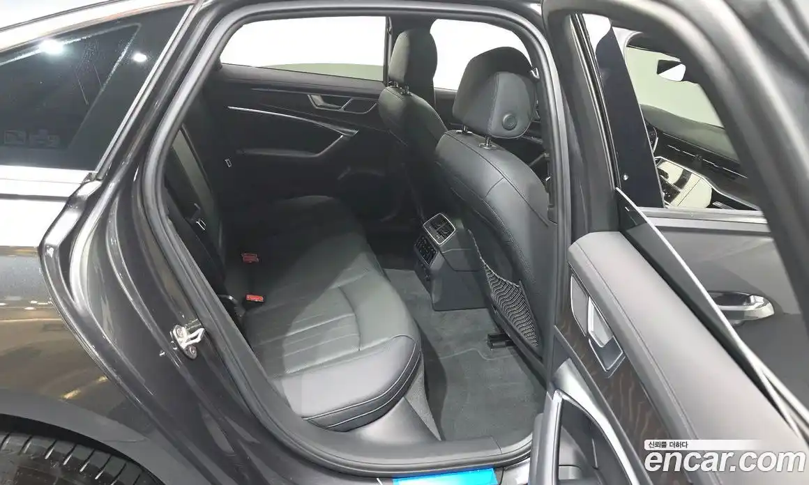 Audi A6 2022 2.0 Автомат в Москве № 157119, фото 15