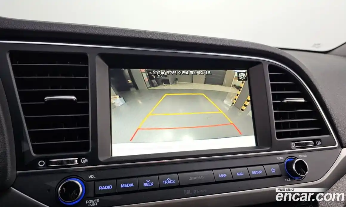 Hyundai Avante 2018 1.6 Автомат в Москве № 157559, фото 18