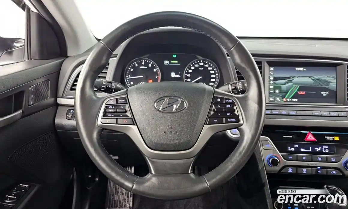 Hyundai Avante 2018 1.6 Автомат в Москве № 157559, фото 3