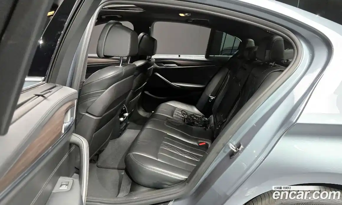 BMW 5-Series 2018 2.0 Автомат в Москве № 158969, фото 14