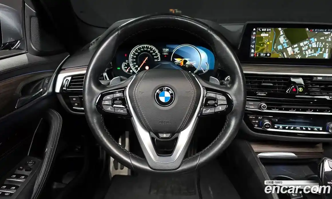 BMW 5-Series 2018 2.0 Автомат в Москве № 158969, фото 16