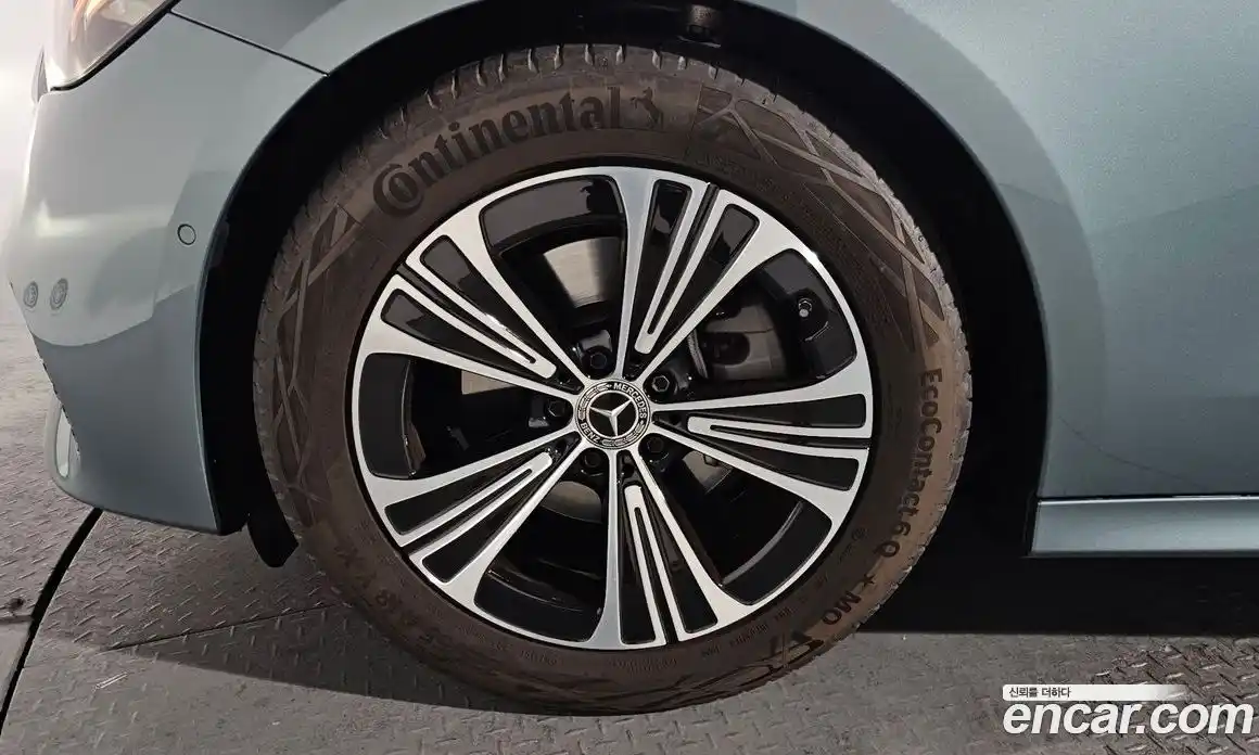 Mercedes-Benz E-Class 2025 2.0 Автомат в Москве № 160180, фото 17