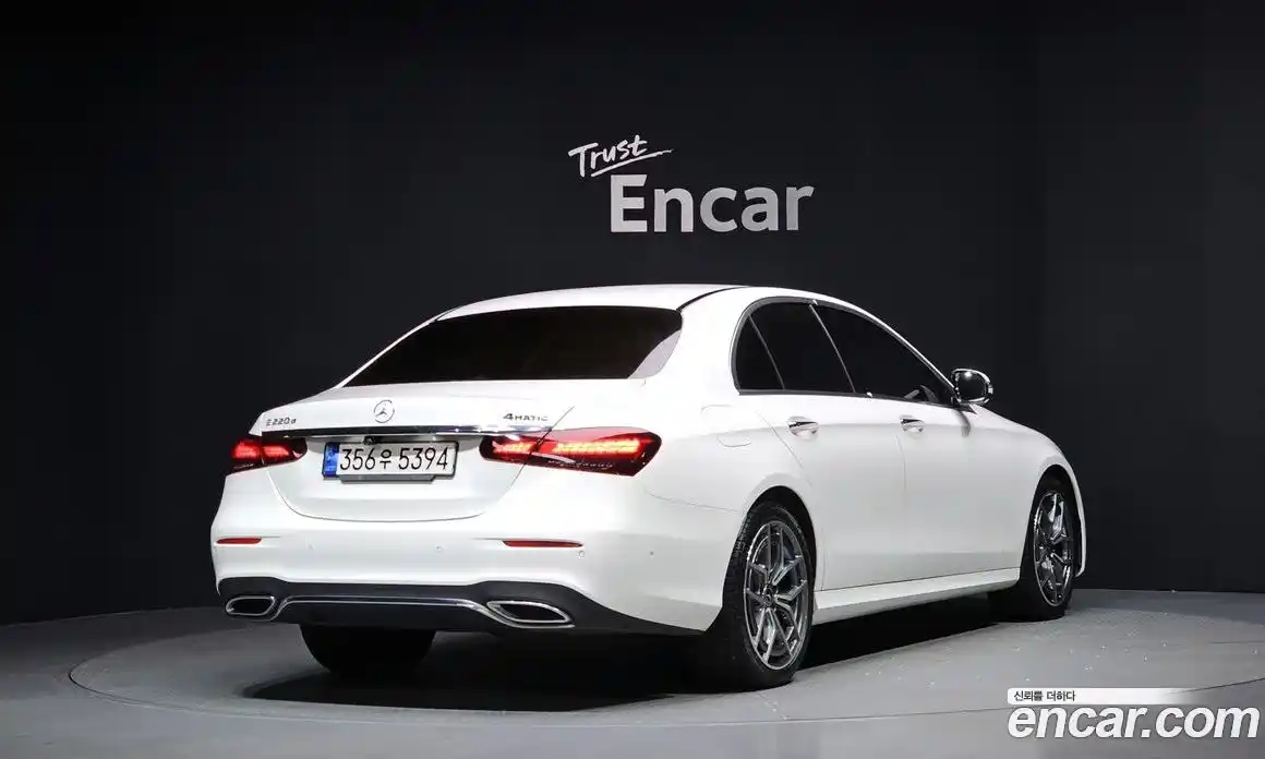 Mercedes-Benz E-Class 2023 1.9 Автомат в Москве № 160813, фото 13