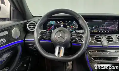 Mercedes-Benz E-Class 2023 1.9 Автомат в Москве № 160813, миниатюра 3