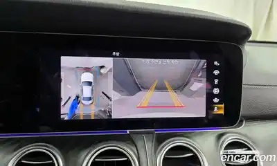 Mercedes-Benz E-Class 2023 1.9 Автомат в Москве № 160813, миниатюра 9