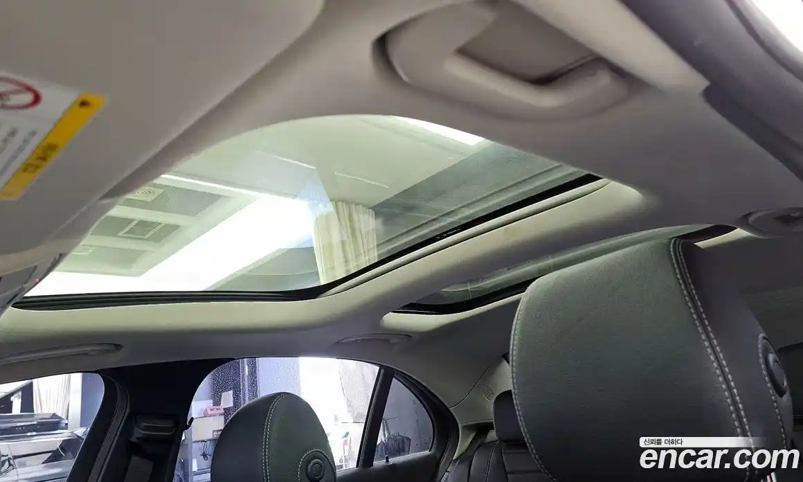 Mercedes-Benz E-Class 2017 2.0 Автомат в Москве № 160955, фото 14