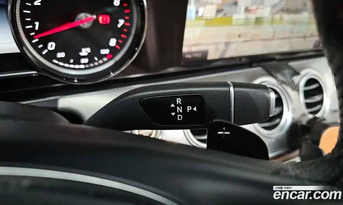 Mercedes-Benz E-Class 2018 2.0 Автомат в Москве № 161230, фото 17