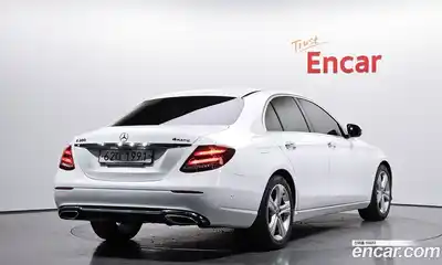 Mercedes-Benz E-Class 2018 2.0 Автомат в Москве № 161230, миниатюра 5