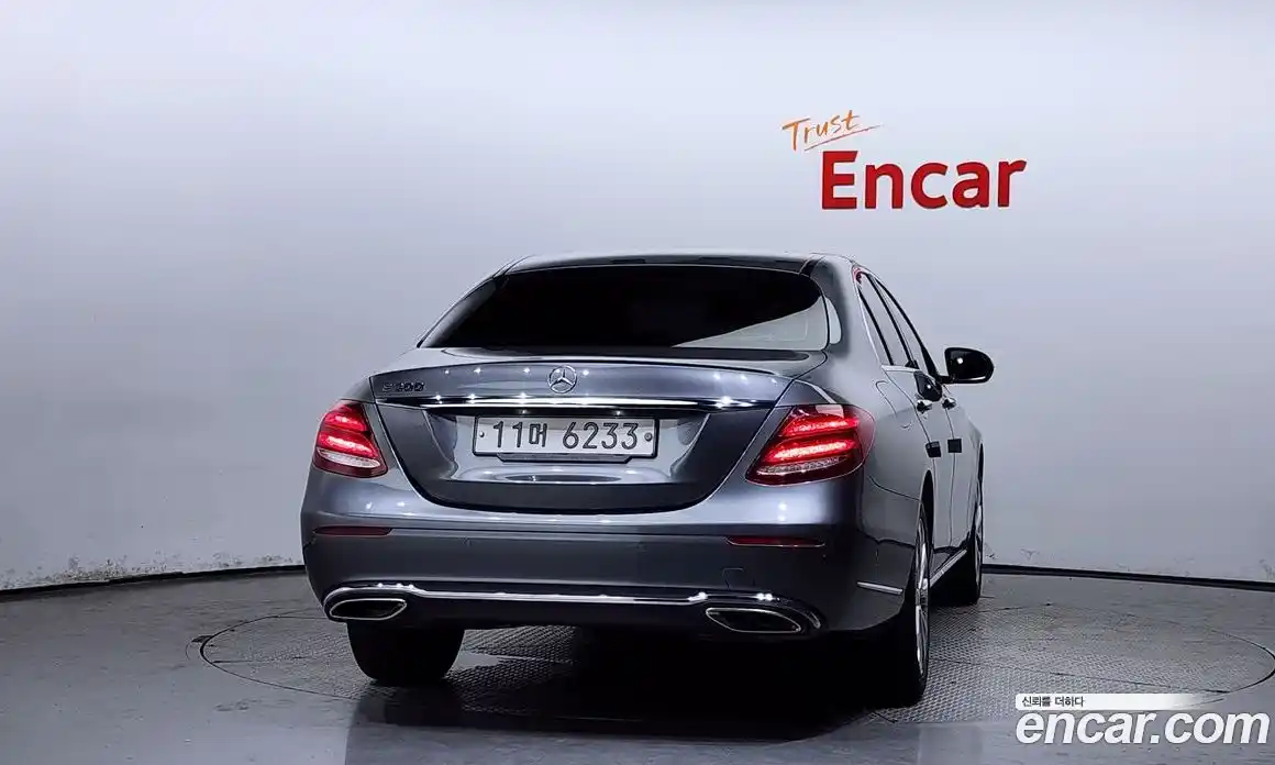 Mercedes-Benz E-Class 2018 2.0 Автомат в Москве № 162003, фото 19