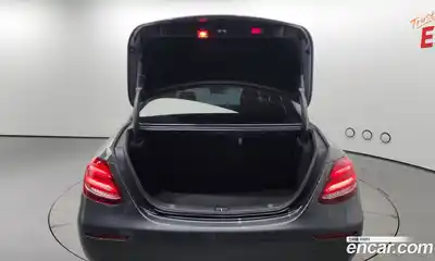 Mercedes-Benz E-Class 2018 2.0 Автомат в Москве № 162003, миниатюра 6