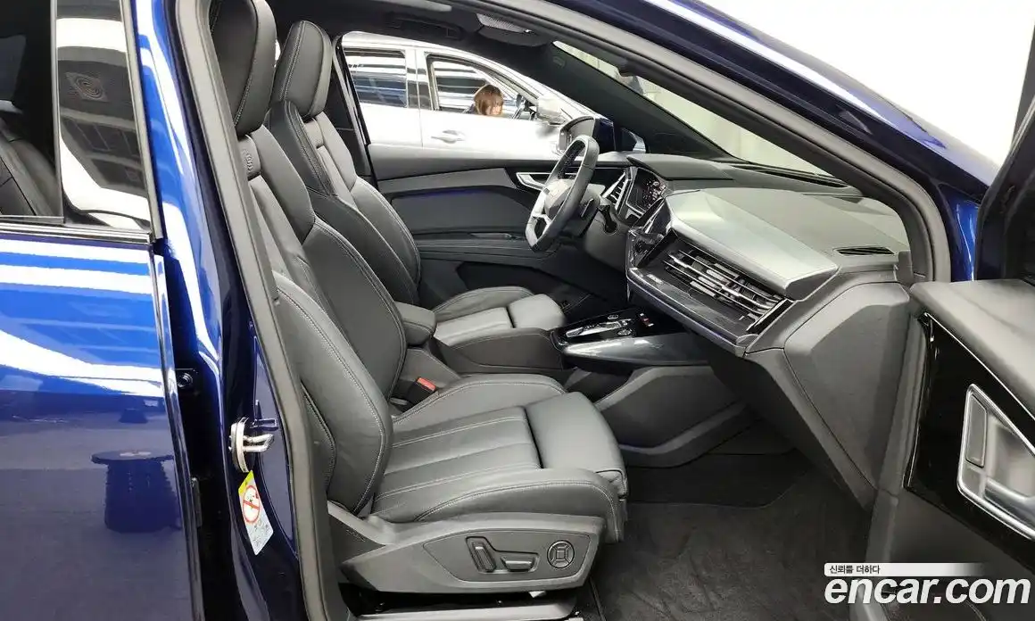 Audi Q4 e-tron 2023 0.2 Автомат в Москве № 162582, фото 10